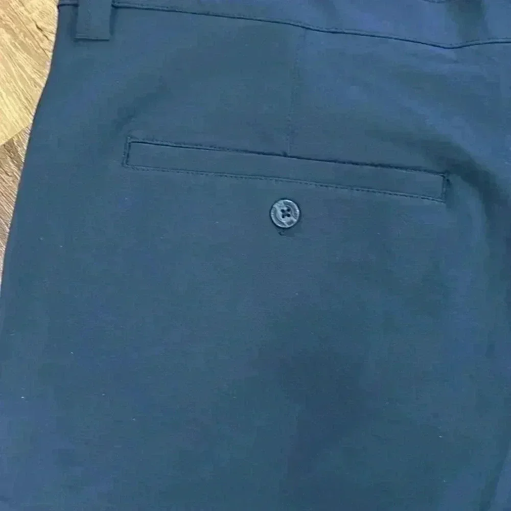 NWT Columbia PFG Omni-shade shorts Men’s size 48. Navy UPF 50 sun protection
